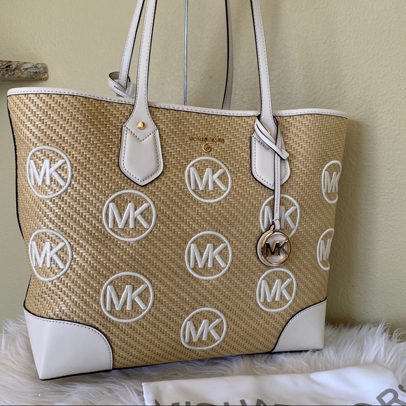 New Michael Kors large Eva logo shoulder tote - Picture 14 of 16